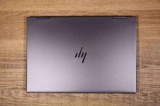 笔者近日拿到了一台惠普薄锐系列envy x360 13笔记本,搭载amd ryzen 5