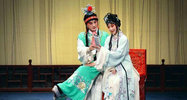 带你了解清代《红楼梦》戏曲_传奇_情节_仲振奎
