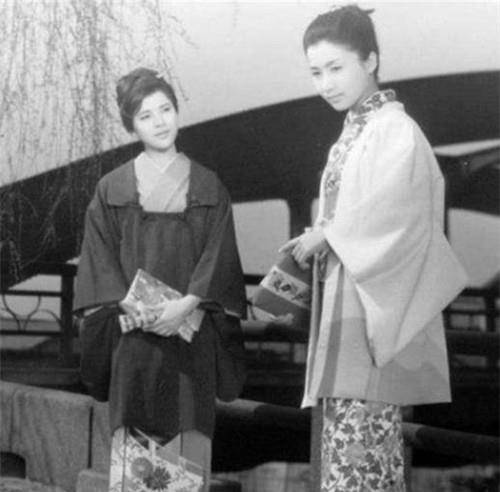 因参军体检不合格,竟对31人痛下杀手,后被拍成电影_都井睦_祖母_猎枪