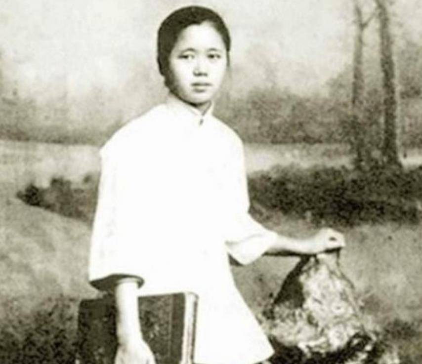 梁启超无名无分的妻子,晚年在阴暗草棚离世,培养了6名国家栋梁_王桂荃