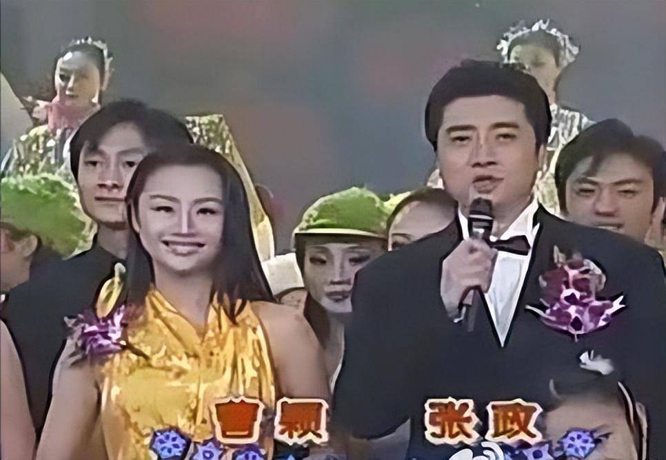 曹颖当年可是主持,影视,歌曲三开花的全能型女神啊,不仅在央视主持过