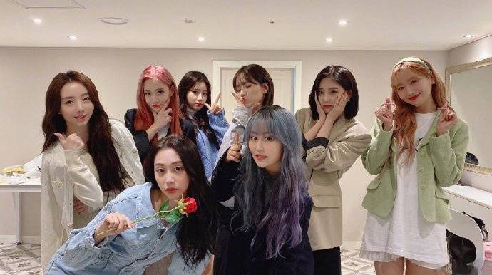 不肯做财阀玩物,女团c位无奈进厂打工,韩娱的阴暗远超你想象!