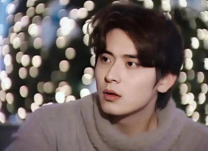 他是台湾知名男星,却被前妻"陷害"多年,现任妻子是他的救赎_陈冠霖