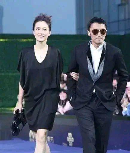 39岁霍汶希有喜了,谢霆锋对她说:不要怕,我会养你们一辈子_孩子_香港