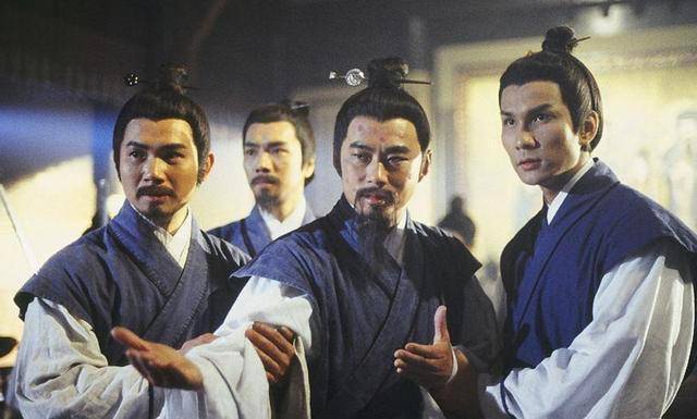 他是童年恶人尹志平,能主持会唱歌,真跨界艺人陈启泰如今怎样了_事业