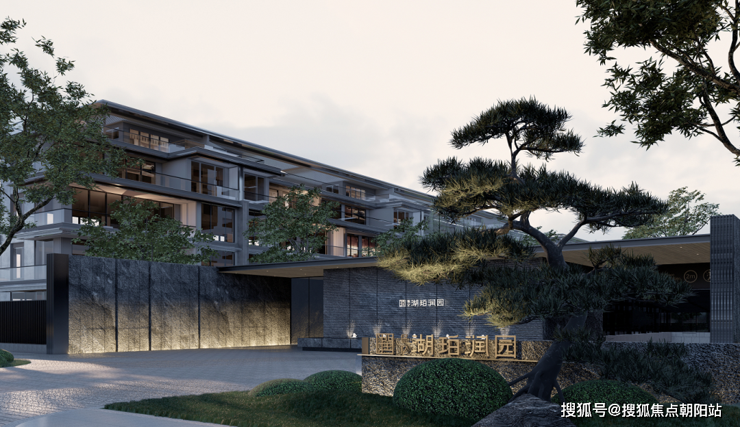 大通厅,足以放得下一个十人大圆桌;大约10﹐u型厨房,预留双开门冰箱位