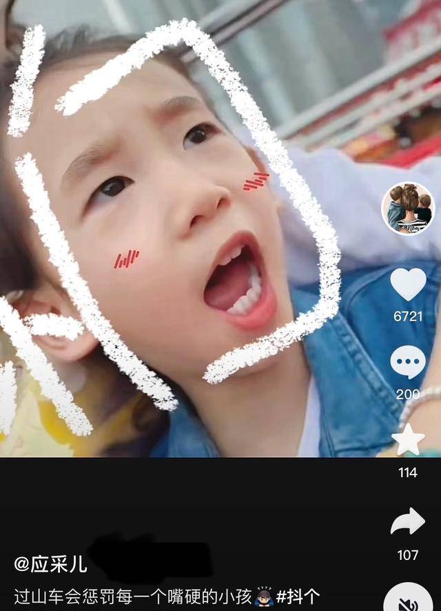 话说hoho的模样看起来真的好像哥哥jasper小时候的模样,兄弟俩太像了