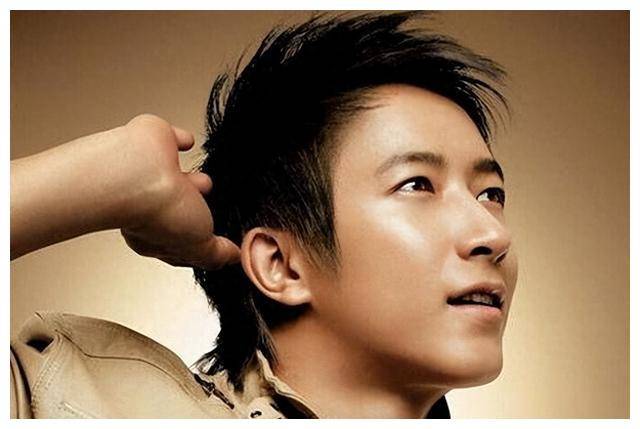 韩庚超越演技巅峰,一人饰三角,突破极限,惊艳全场._角色_观众_孟云