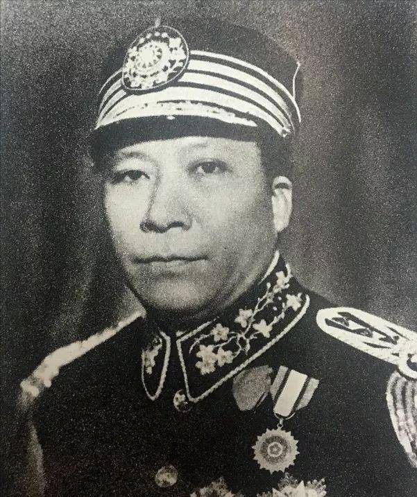 她为杨虎城守寡半辈子,抚育他的6名儿女,非烈士却葬