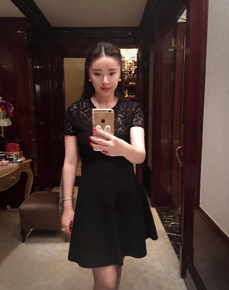 当年的江西首富,曾欠800多亿跑路,带走女明星和61亿过快活日子_王永红