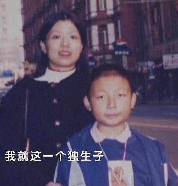 但是在养母许敏一家的呵护下姚策还是健康长大,许敏的父亲是军队高官