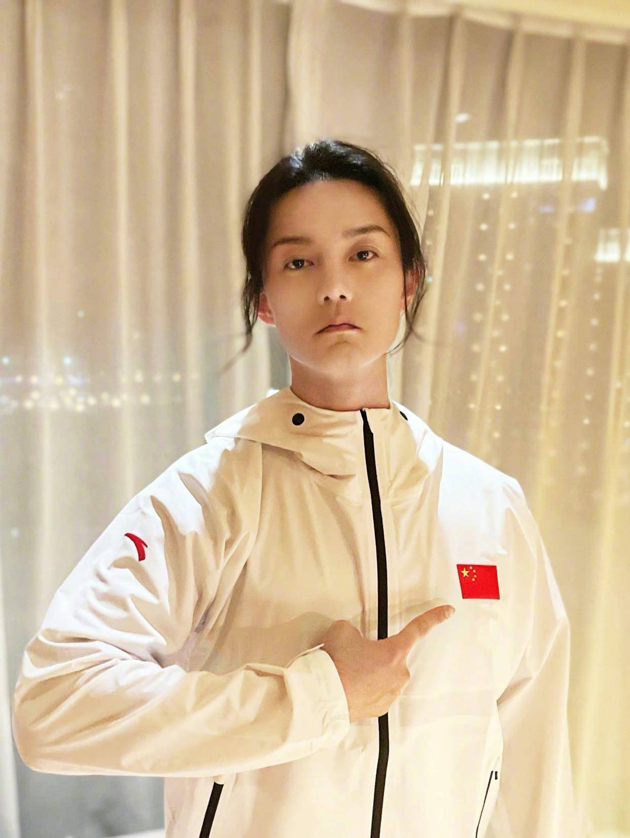 原创尹正发文您看我不顺眼就甭来眼不见为净别给自己个儿添堵