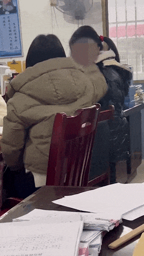 比如让罚站,打手心,留校补作业等惩罚方式,在我看来都是可以接受的.