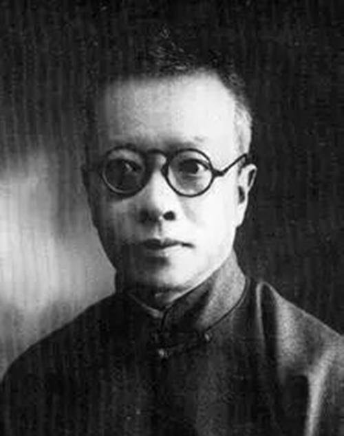 儿子在学校被人取绰号,父亲觉得好听直接改成大名,如今儿子世人皆知