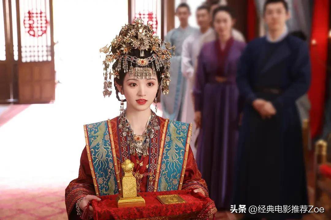 7,《三生三世枕上书》:迪丽热巴,高伟光剧情简介:该剧讲述了青丘帝姬