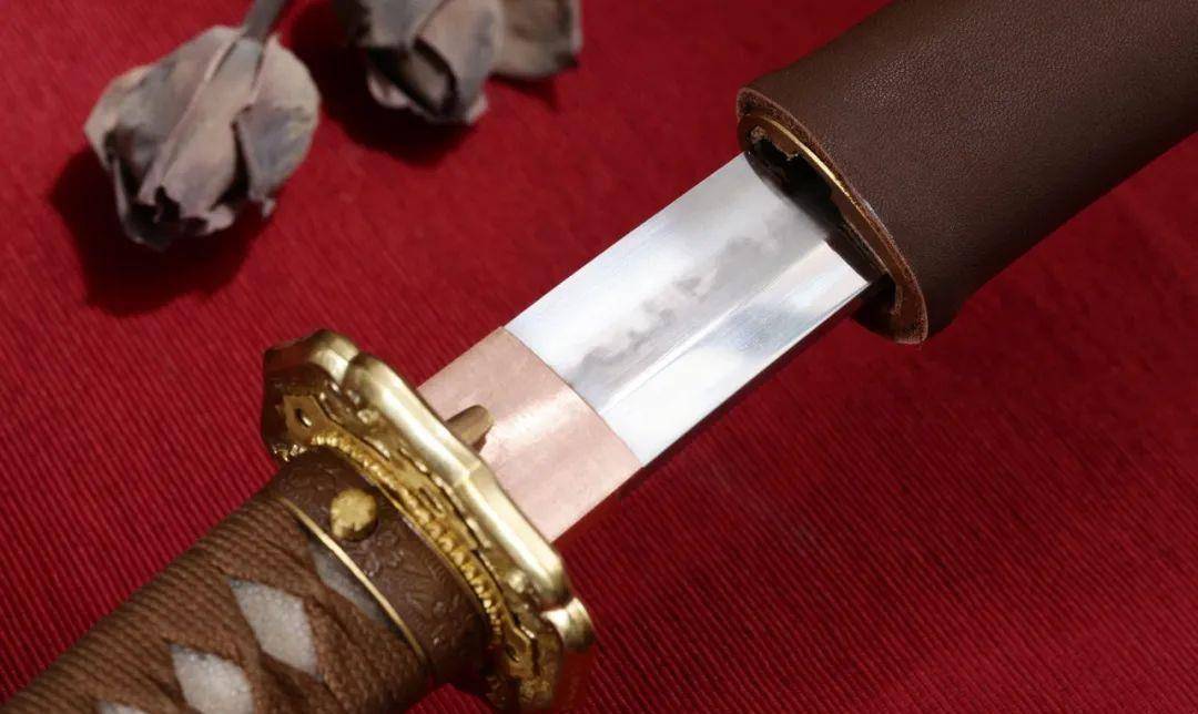 战场上的杀伐利刃——98式军刀_日本_武士刀_樱花