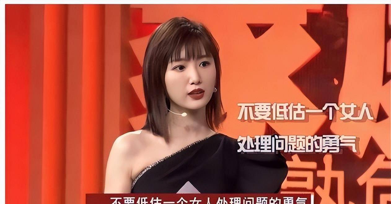 也有网友表示,毛晓彤当年为什么不指名道姓说陈翔劈腿的是江铠同呢?