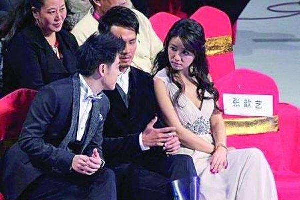 史上"极其尴尬"的5张明星合影,答应我,看完你别笑_活动_赵文卓_杨幂