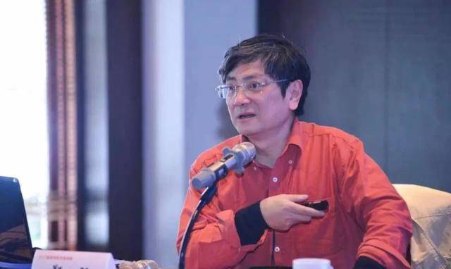 浙大教授郑强空姐有必要收研究生培养优秀人才去天上倒水