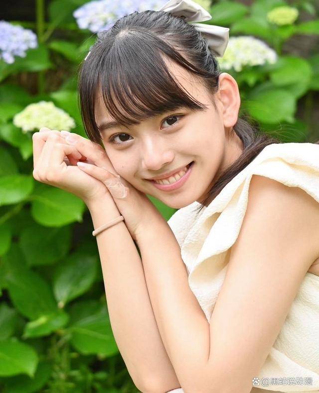 假面骑士歌查德女主新写真 青春版刃唯阿 身材不错 演技有待提高_时候