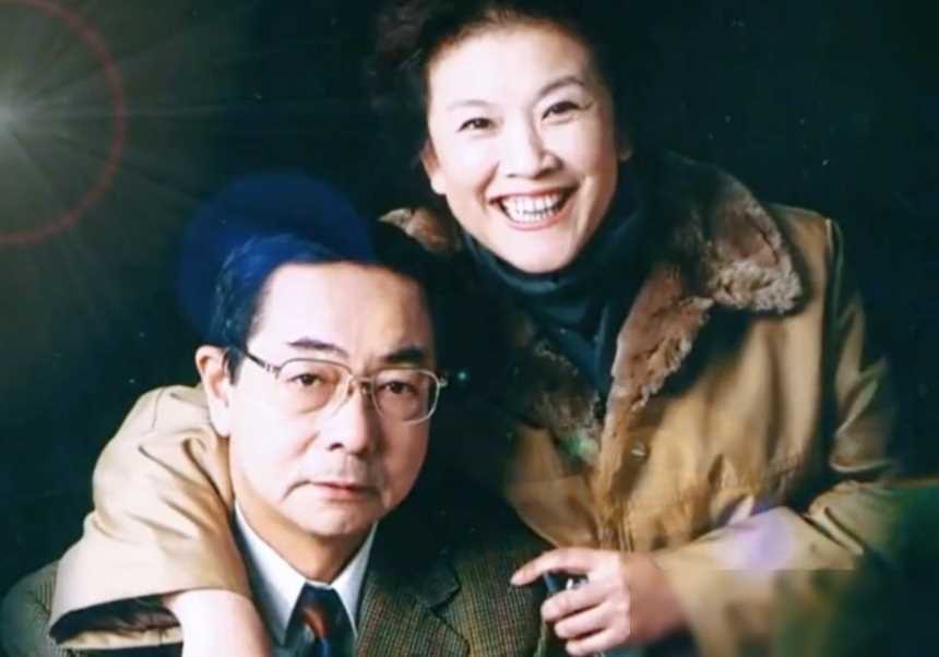 《烟火人家》亲友团:梁静的老公是导演,李小冉的丈夫是制片人_家庭
