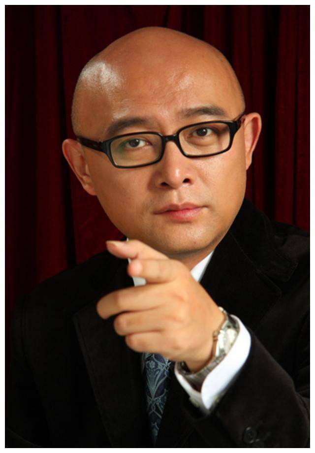 在国内的情感综艺节目中,孟非是一个备受瞩目的主持人.