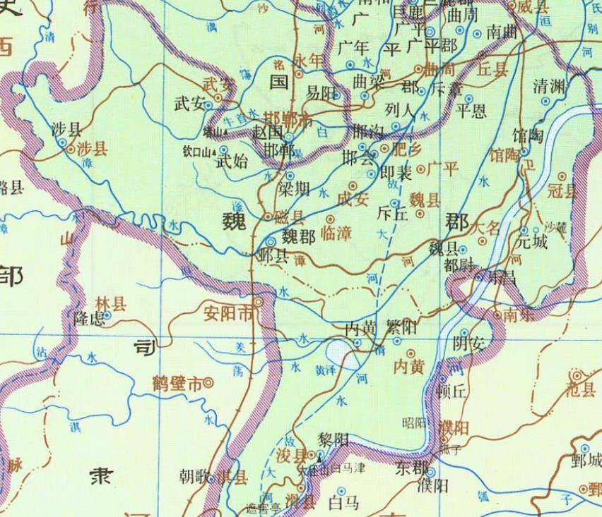 与大名县周边的馆陶,魏县,内黄这些在汉代就置县的相比,"大名"一名则