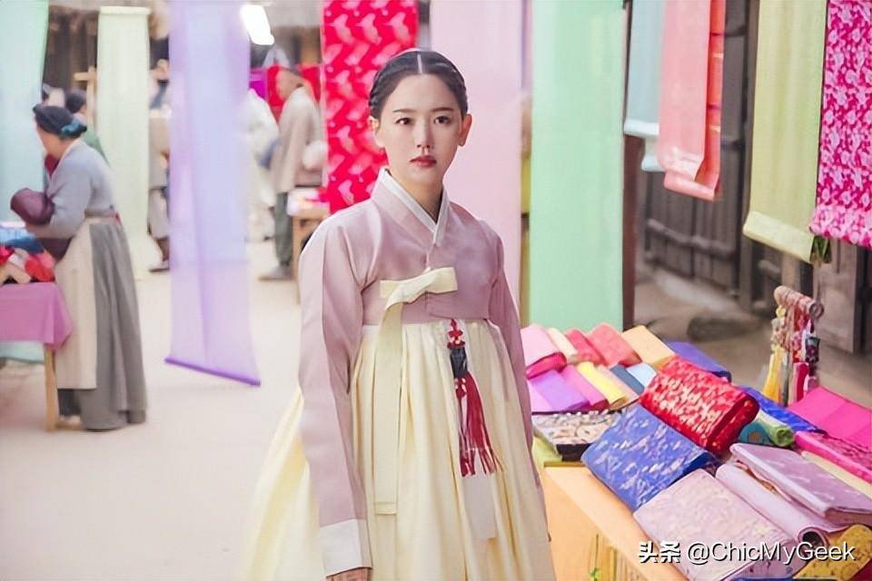 让人一眼难忘 —— 《我的室友是九尾狐》中她是张基龙万年挚友杨惠善