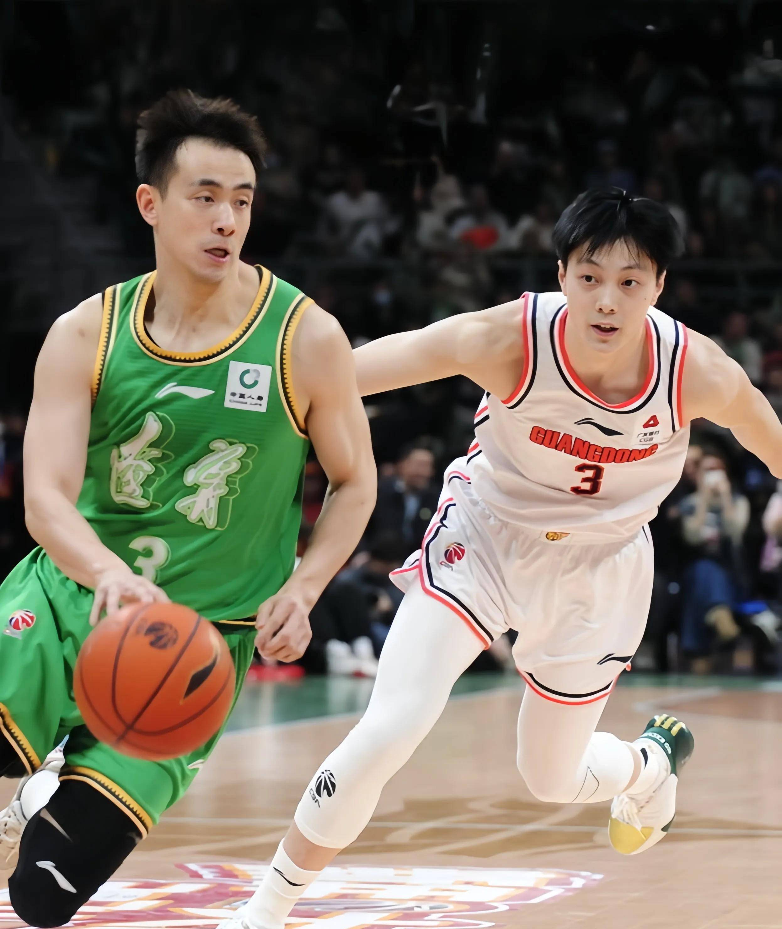 周琦等5人第一档,赵继伟等人二档,徐杰等人三档_胡明轩_预赛_进攻