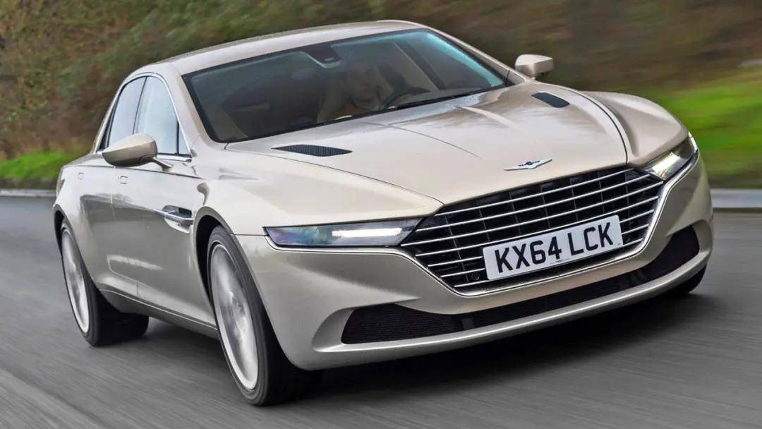 飞机机库发现两辆被废弃的1985年阿斯顿·马丁拉贡达_搜狐汽车_搜狐网