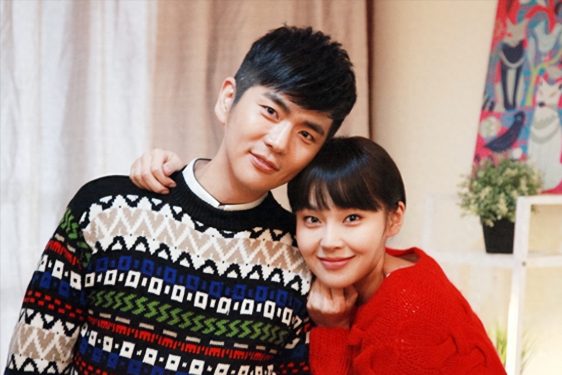 她帮助继父求婚,21年不认亲父,成名后给母亲买500万的房子_张佳宁_令