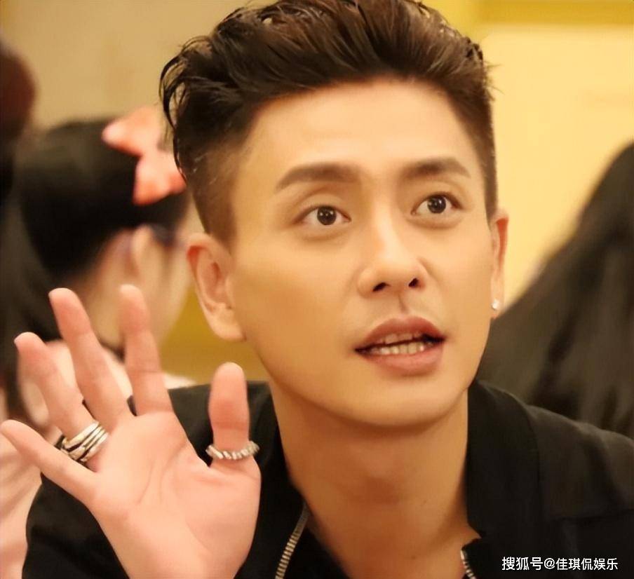 原创曝42岁黄宗泽与小18岁女星万籽麟隐婚生子万籽麟回应了