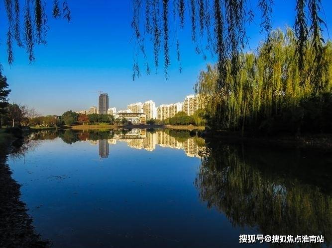 金地嘉峯汇上海百科