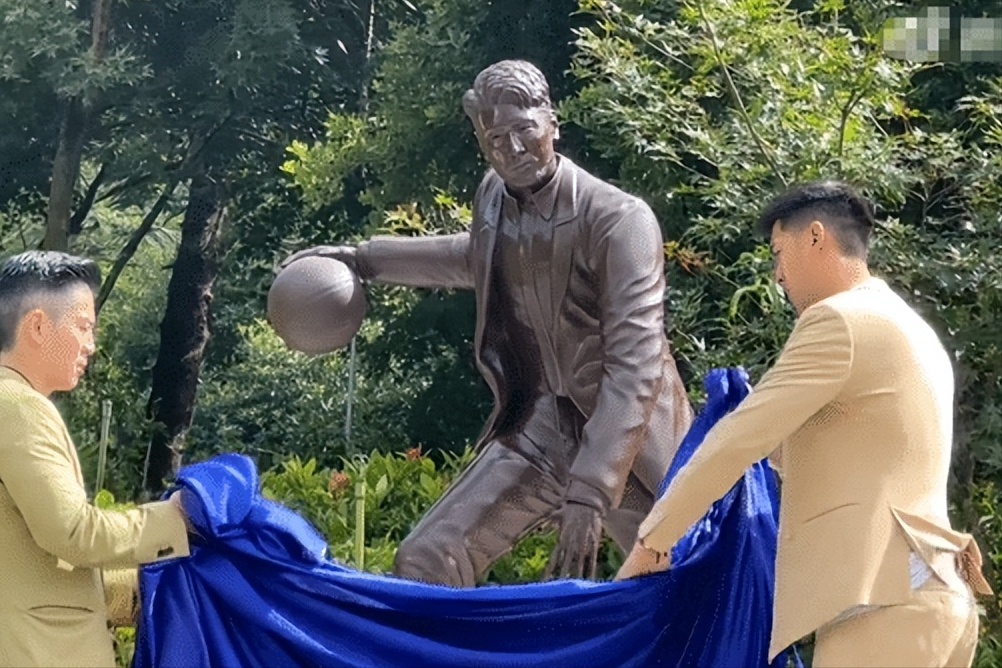 高以翔母亲:丧子又丧夫,74岁的她与大儿子相依为命令人泪目!