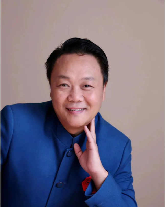 主攻:丑角,小生,老生代表作《卷席筒》《徐策跑城》《三十两纹银》等