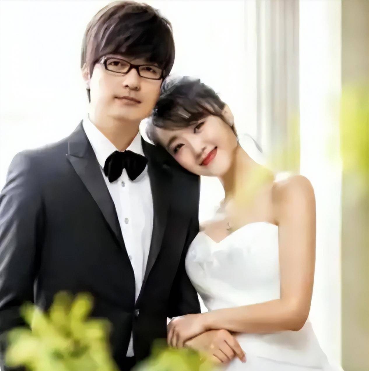 却被婚姻击溃,玖月奇迹的结局印证了凤凰传奇的清醒_小海_王小玮_音乐