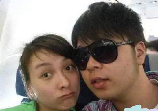 这时,沈梦辰未来的男友杜海涛,还在和吴昕交往呢.
