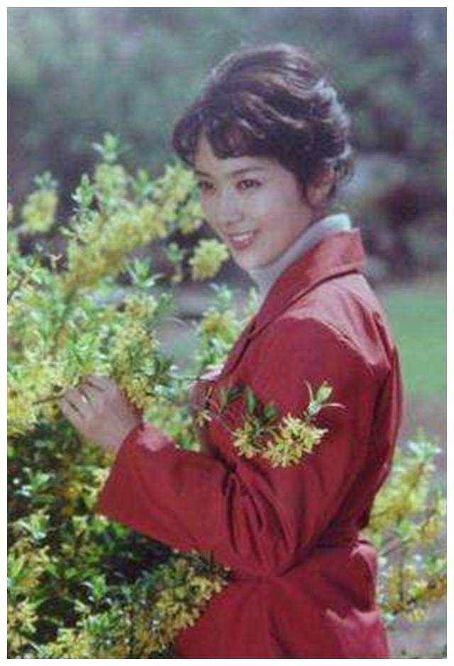 双料影后龚雪遭流氓案破坏演艺事业现状如何