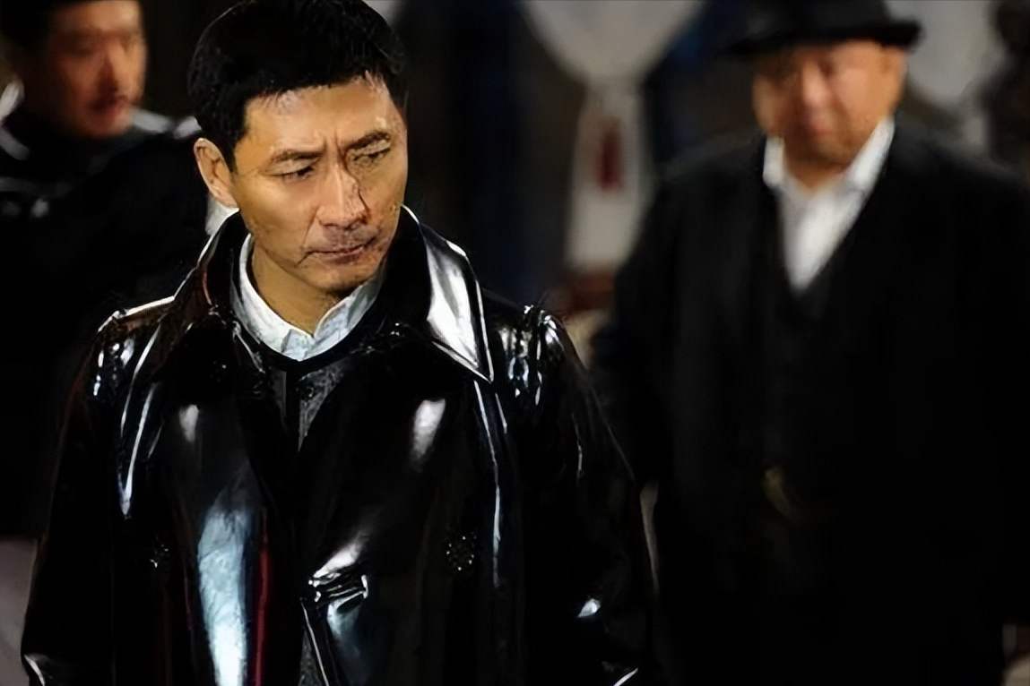 雷,战场抽雪茄,包子变炸弹,这些抗战剧的导演是真离谱_抗日_神剧_剧情