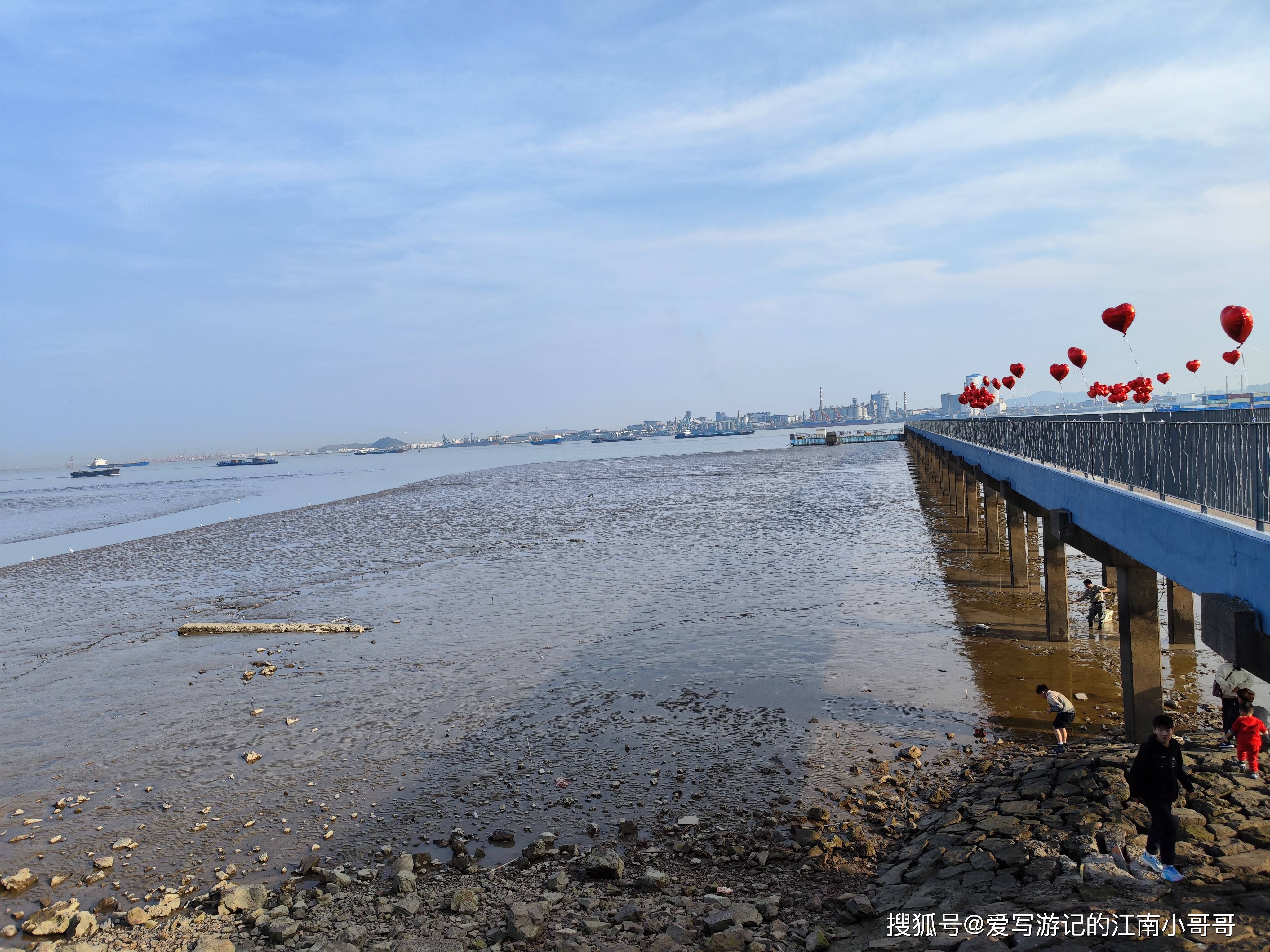 67在靖江东线第一帆纪念公园里,见证了炮火纷飞,见证了军民团结