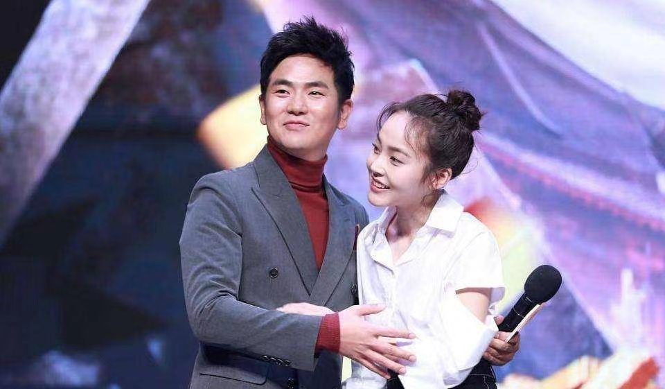 张佳宁,如果没有老舅的一记耳光,她又怎会懂得读书,更不会成功_张晓龙