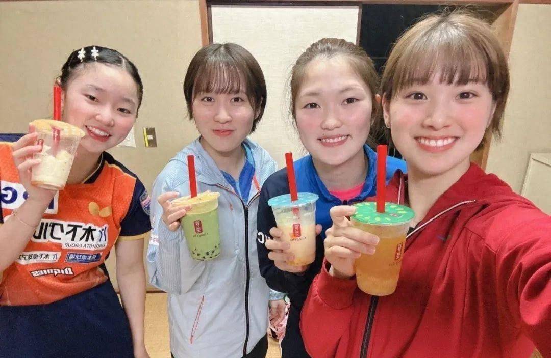 张本智和再次以3-0击败著名长胶选手,张本智和被这位40岁的国乒老将