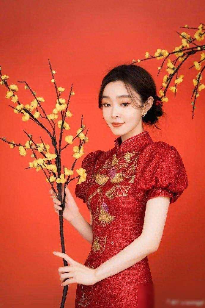 原创宋轶甩了白敬亭袁冰妍话剧瓜金晨被女配掀桌papi酱违规