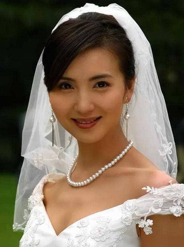 "万人迷"陈好复出:这次演妈妈,身份虽颠覆,颜值却依旧迷人_演技_表演