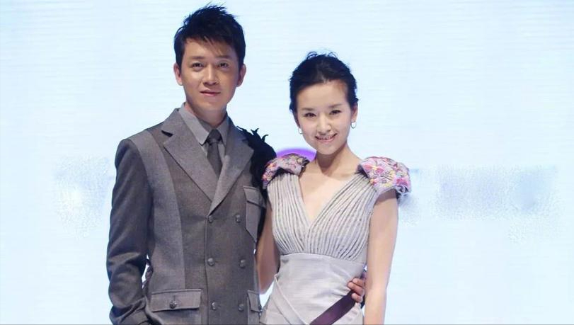 如果没有后面的狗血跟鸡毛,这俩该是多么美好的娱乐圈夫妻,比黄磊孙莉