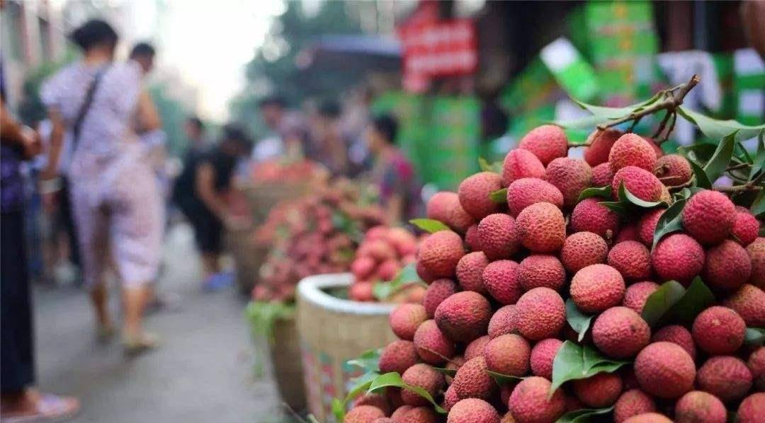 汪涵帮海南卖荔枝,发生"直播事故",海口市长:汪老师注意形象_水果