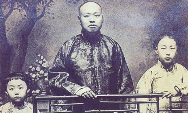 爱情,终于在她78岁的时候得偿所愿,与她心中最爱的人初恋李开弟结合