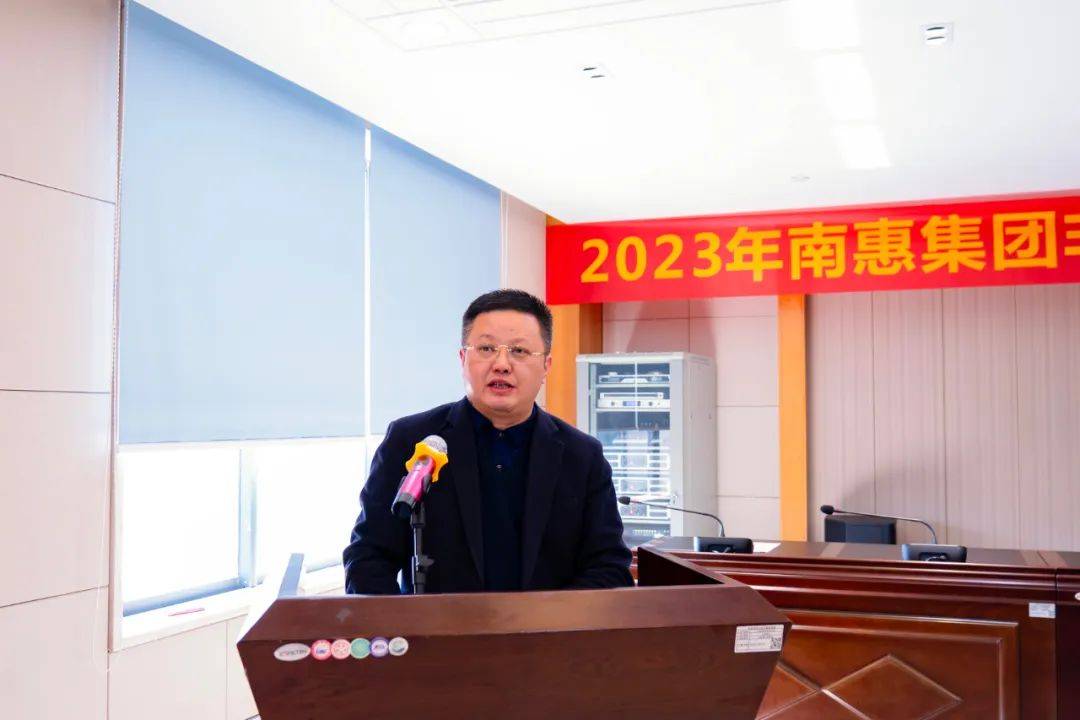 结合刘东风董事长的讲话要求,胡曙东总裁对全体成员提出五点希望:一是