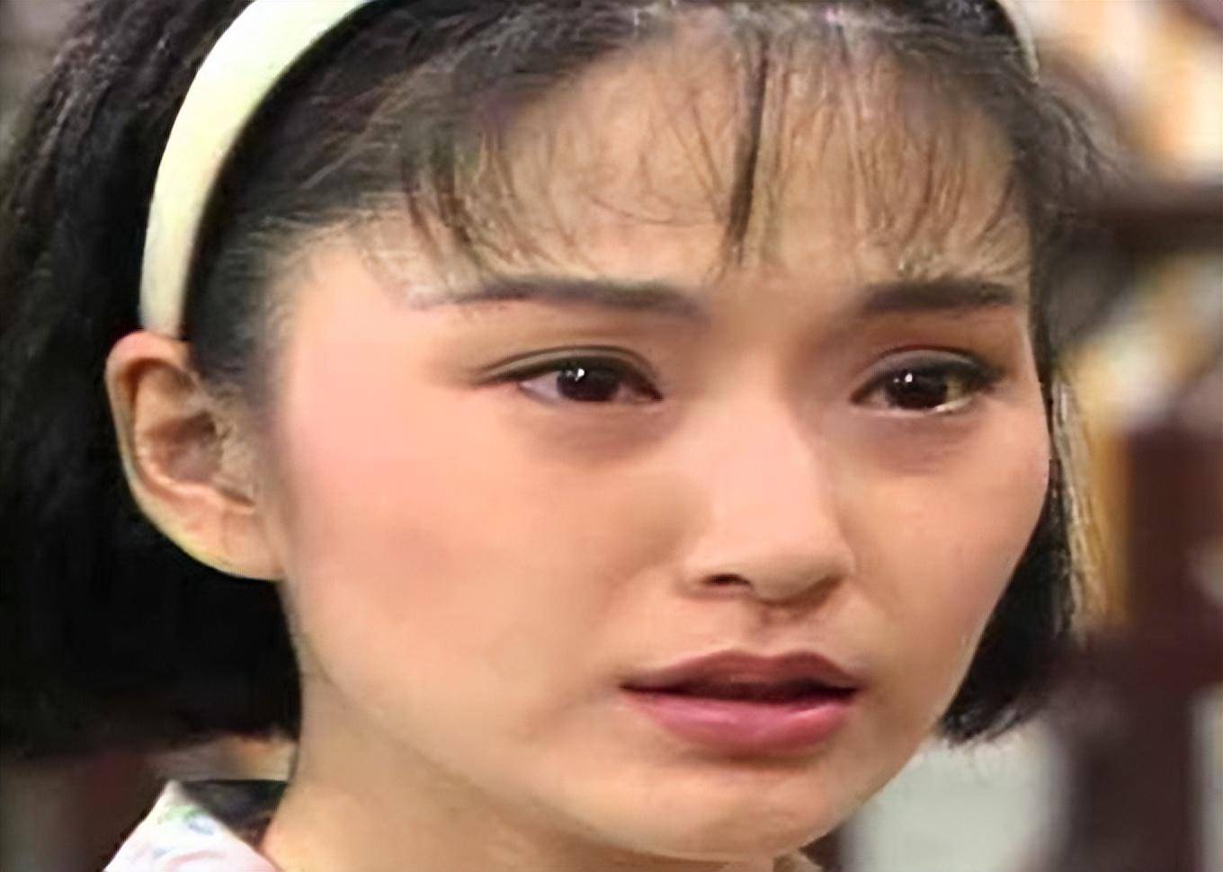 来内地发展期间,她与刘恺威合作的《娘妻》,同样是一部苦情戏.