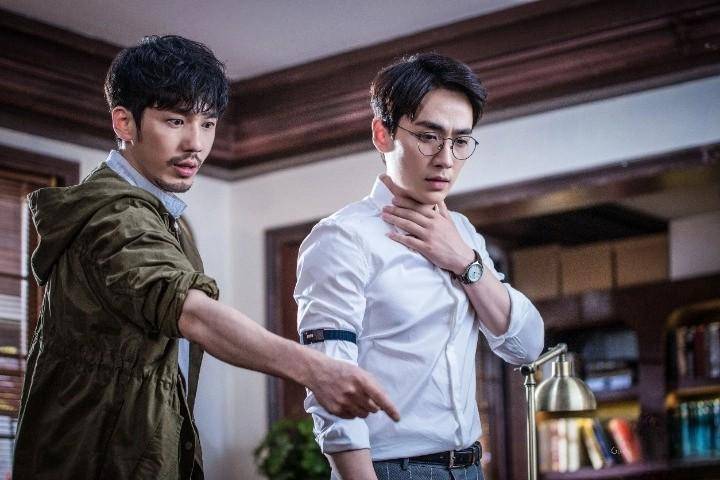 毕竟这部剧是根据腐文改编,不符合当时的规定,下架只